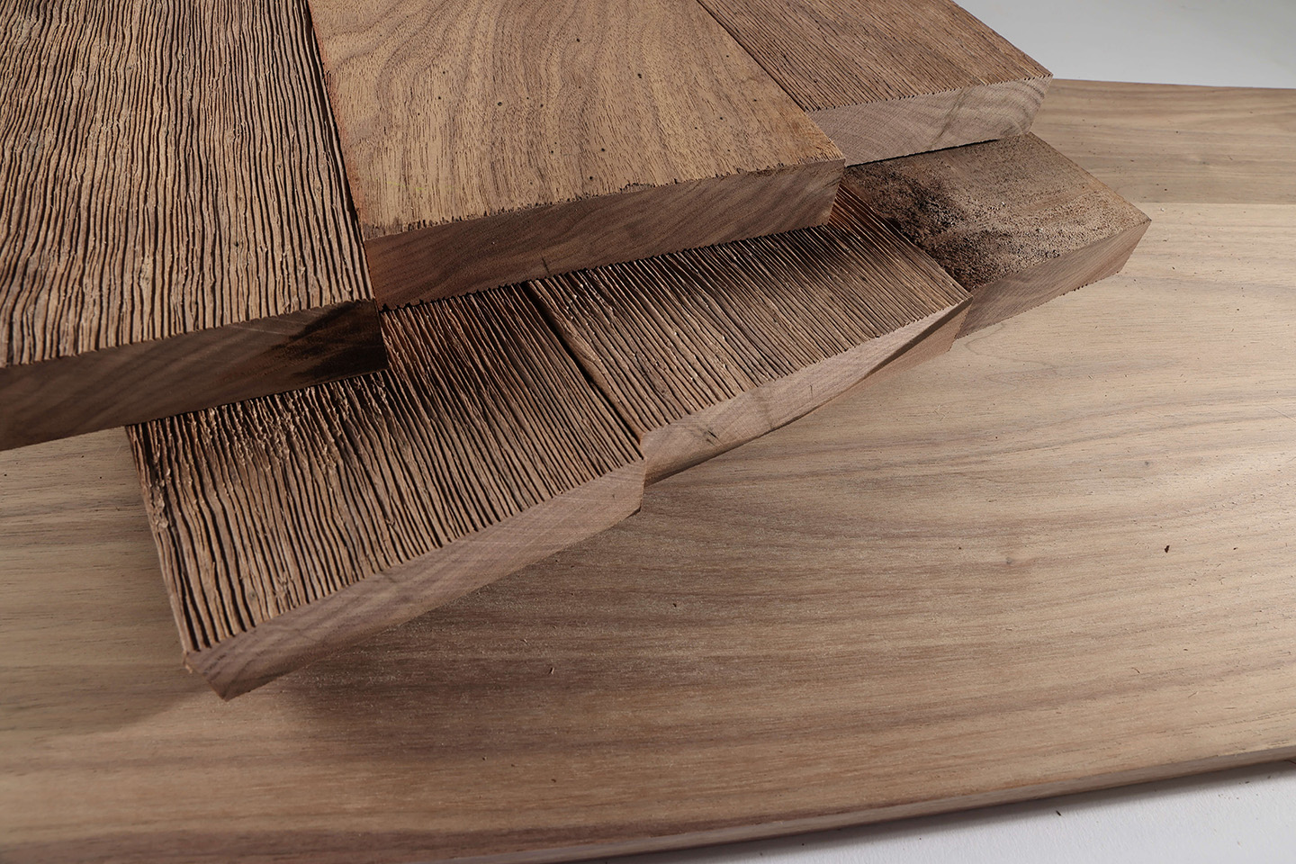 Tilo Wire brushed Finishes